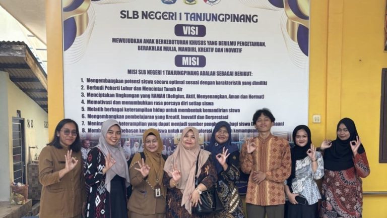 Dosen Prodi Pendidikan Bahasa Inggris UMRAH Kaji Pembelajaran Mendalam bagi Siswa Tunarungu di SLB Kota Tanjungpinang